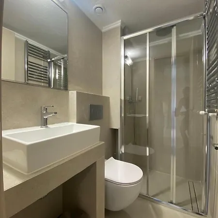 Aparthotel Toumba 4*