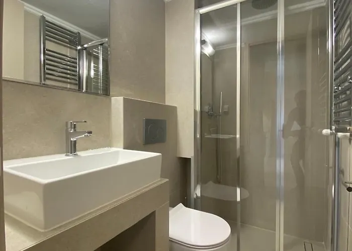 Apart Otel Toumba 4*