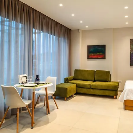 Aparthotel Toumba 4*