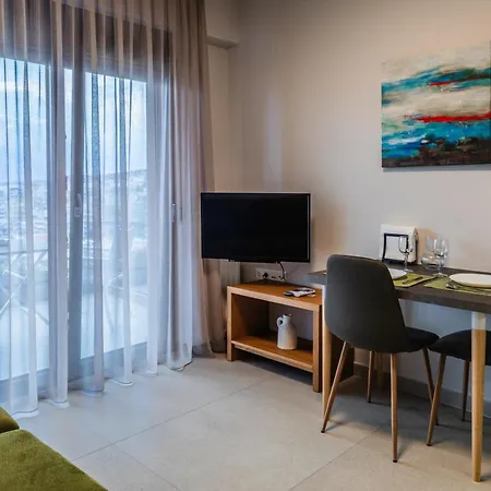 Toumba Aparthotel